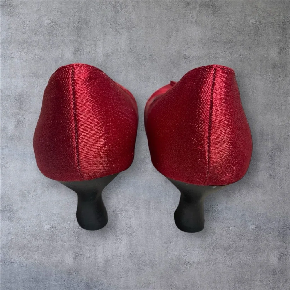 VTG MUDD RED Satin Kitten Heel Pumps Shoes Womens 9.5 Y2K Pin Up  Steampunk GlaM - Picture 7 of 9